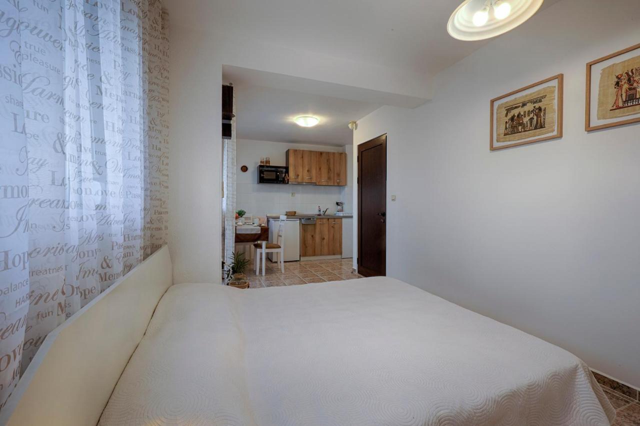 Kabakum Apartments Alen Mak 골든샌드 외부 사진